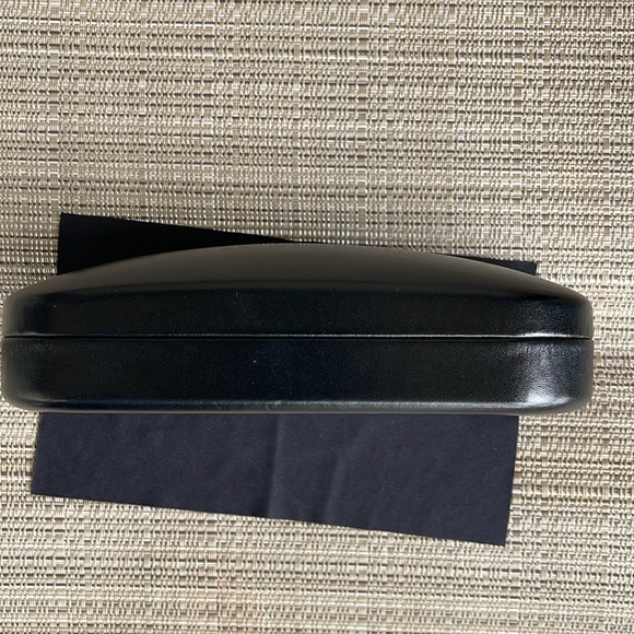 Coach Eyeglass Case with cloth Black - Picture 4 of 10